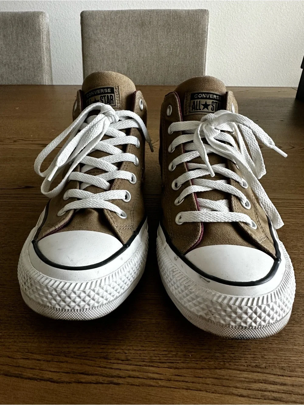 Converse Mid-Top Sneakers in Tan and White with Maroon Lining